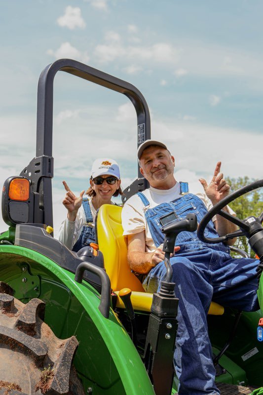 Farm2Fork Playday Bailey Norwood and Christy Lusk (Wife of the Ag Dean) at the Farm2Fork Playday
